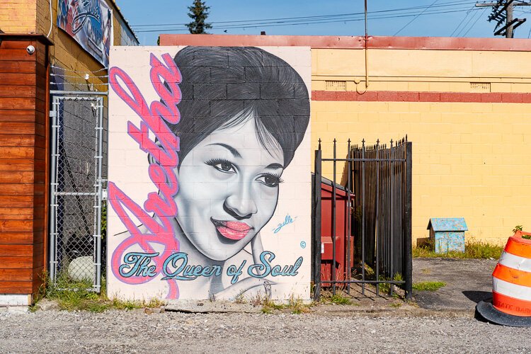 "Aretha: Queen of Soul" mural by Fel'le