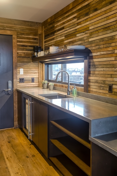 Kitchen in a rooftop lodge