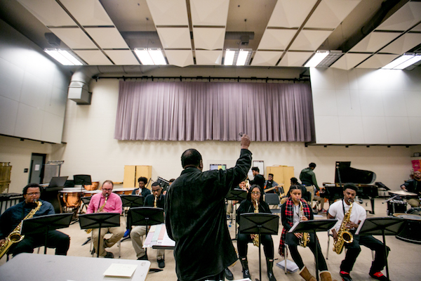 Wendell Harrison teaches a class at the Detroit School of Arts