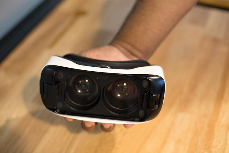 Krystal Visions VR headset