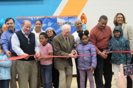 Mayor Mike Duggan and residents celebrate the re-opening of the Kemeny Recreation Center