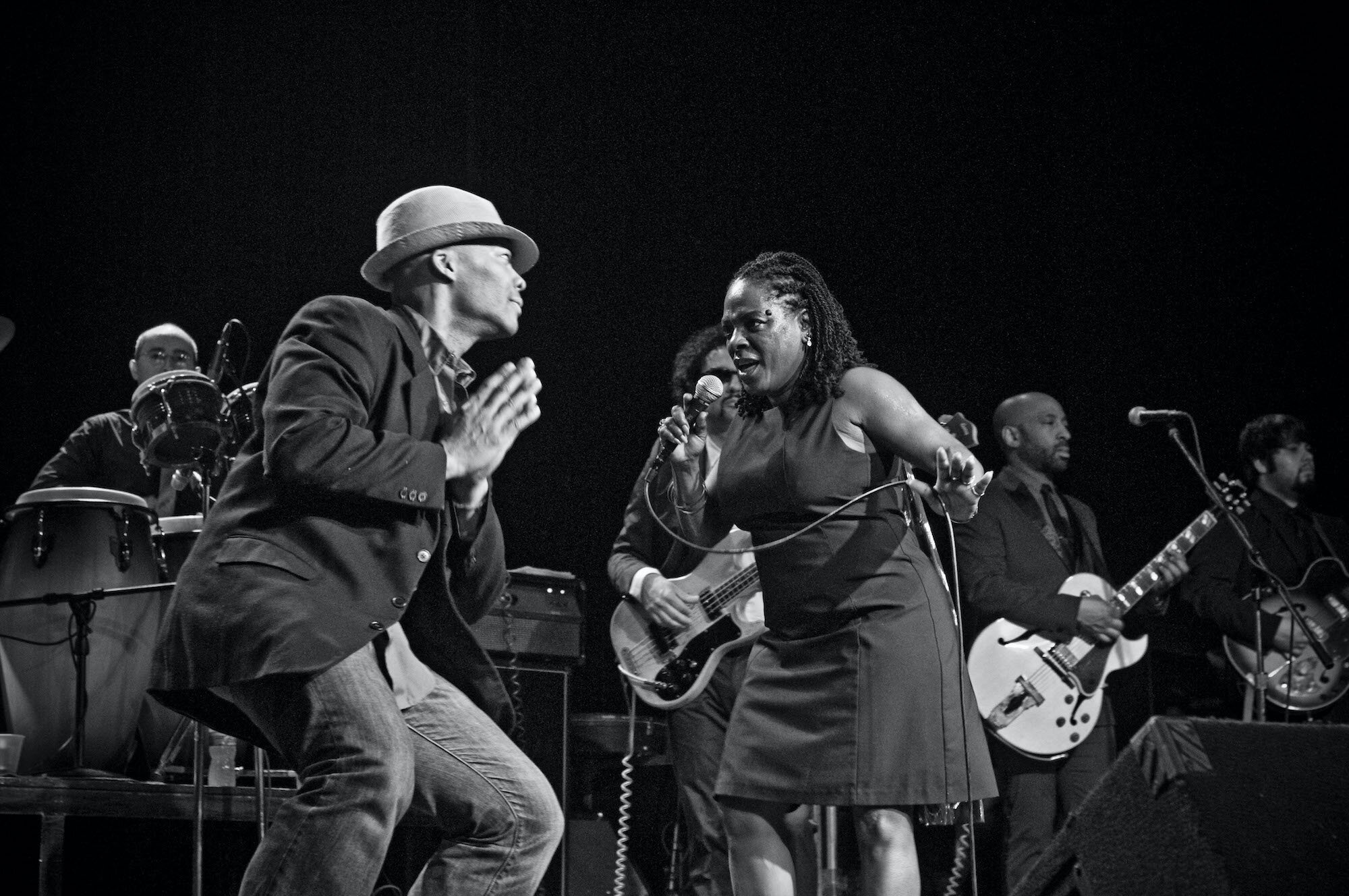 Sharon Jones & Sean Ike 03 Majestic Theatre, May 8, 2010