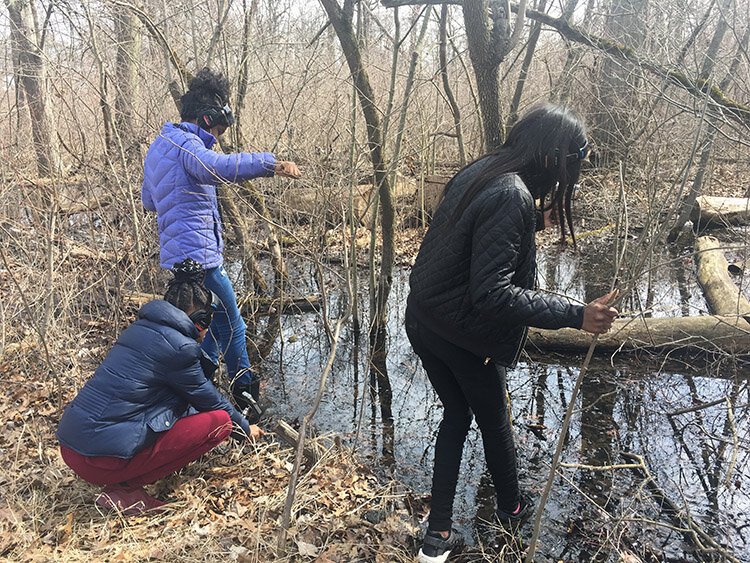 Detroit students capture field recordings for a soundscape workshop on Belle Isle.