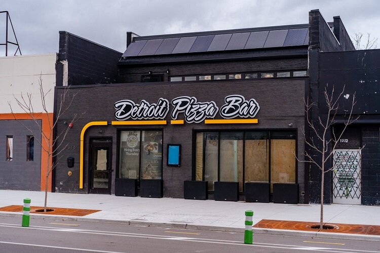 The Detroit Pizza Bar will soon open in Live6.