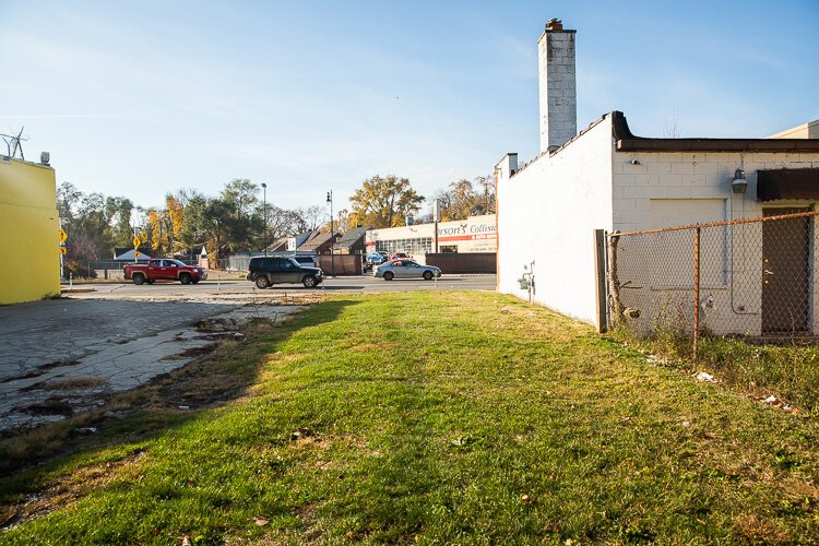 GRDC and Universal Liquor hope to used this currently unutilized space into a green parking lot.