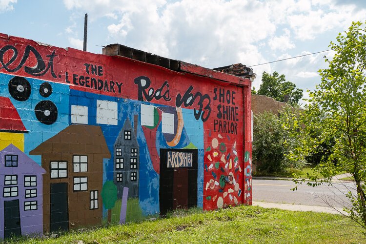 When it was open, Red's Jazz Shoe Shine played host to stars like Aretha Franklin and Smokey Robinson. 