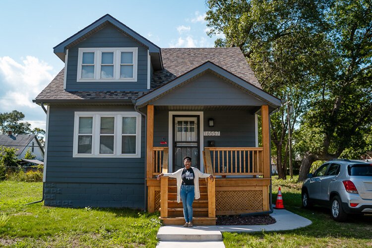 I’Sha Schultz-Spradlin and her husband liked the neighborhood they were living in, but were priced out. After conducting an online housing search, they eventually discovered their future home on San Juan. 