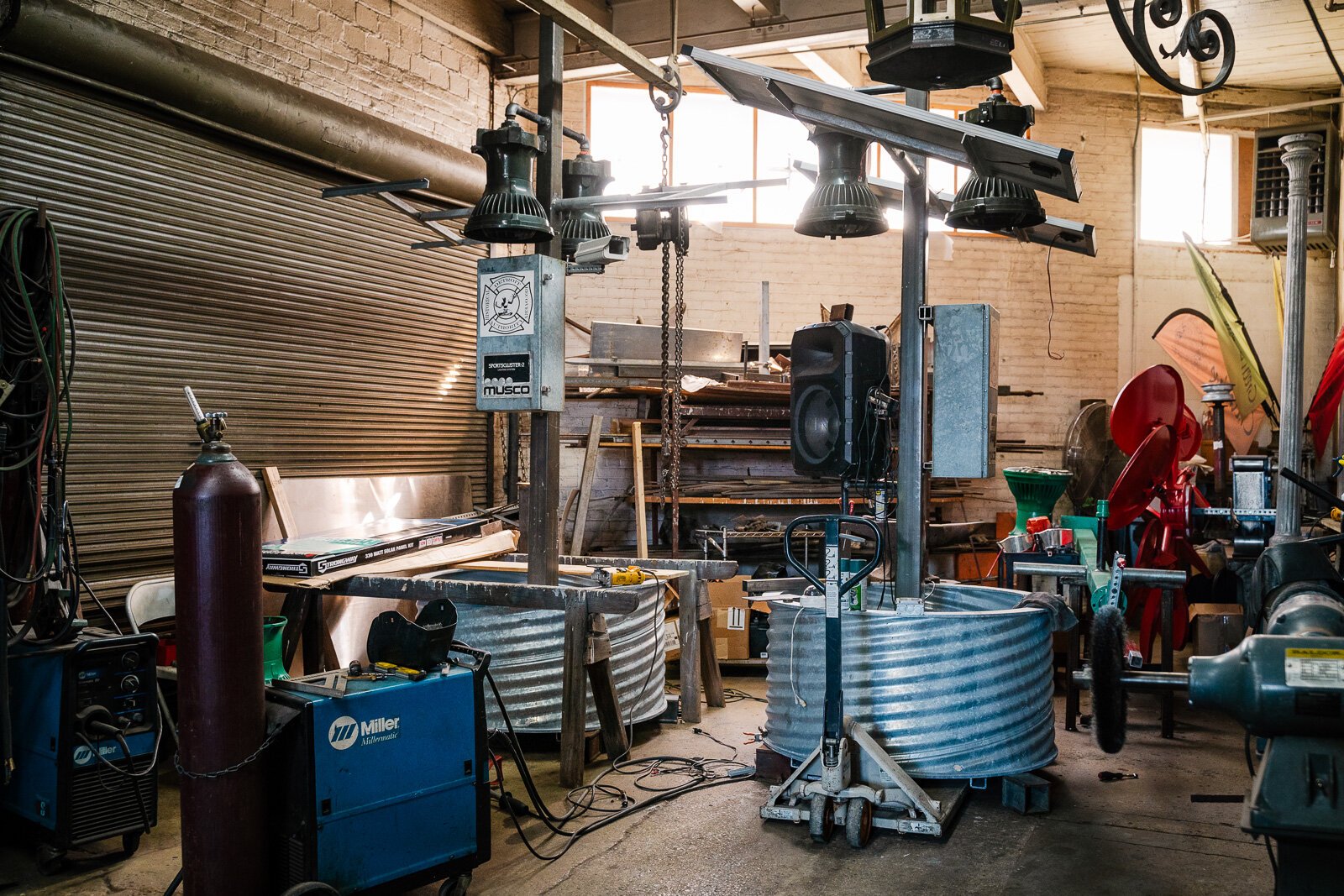 Works in progress in Carlos Nielbock's workshop.