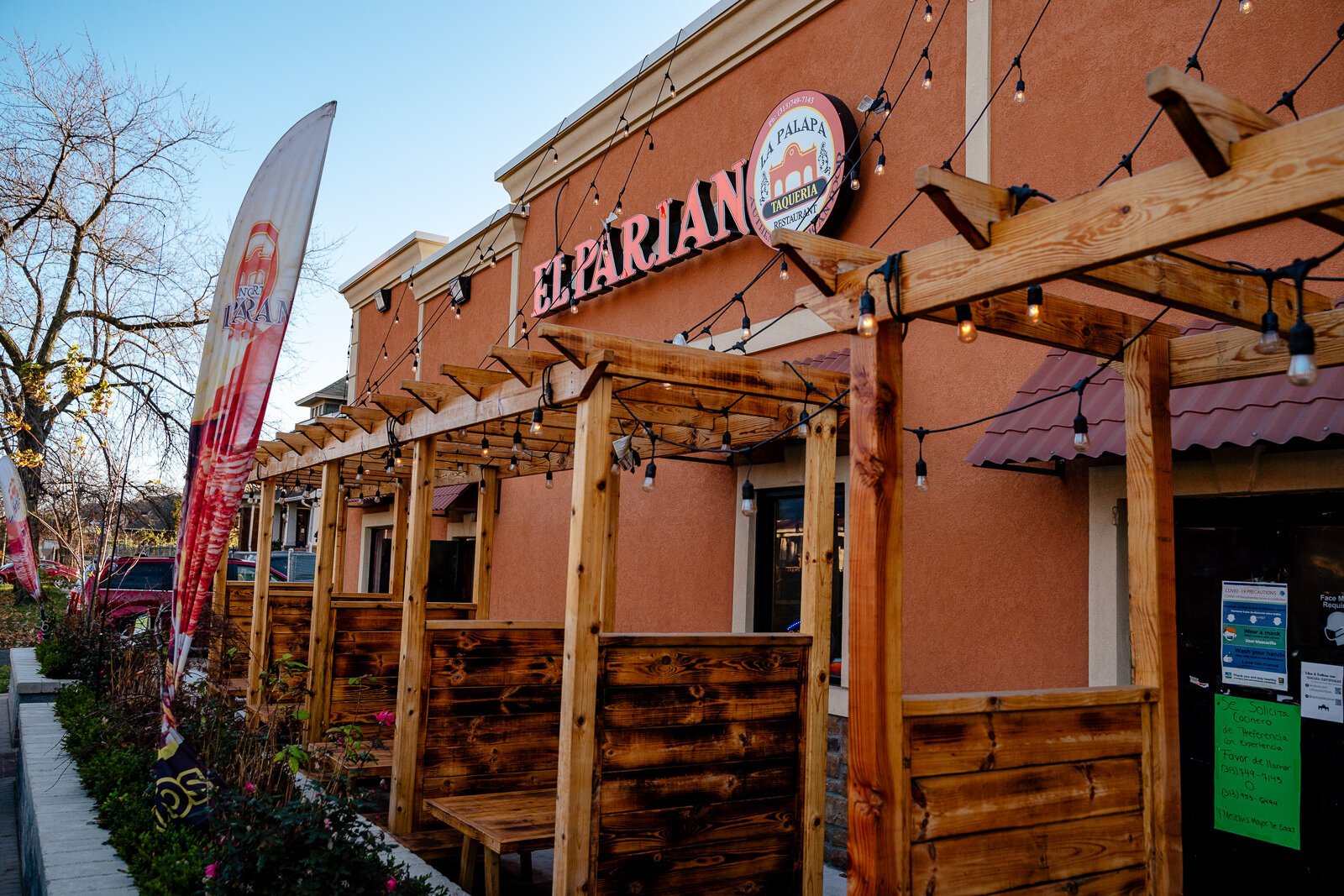 A view of the sidewalk booths at La Palapa del Parian restaurant.