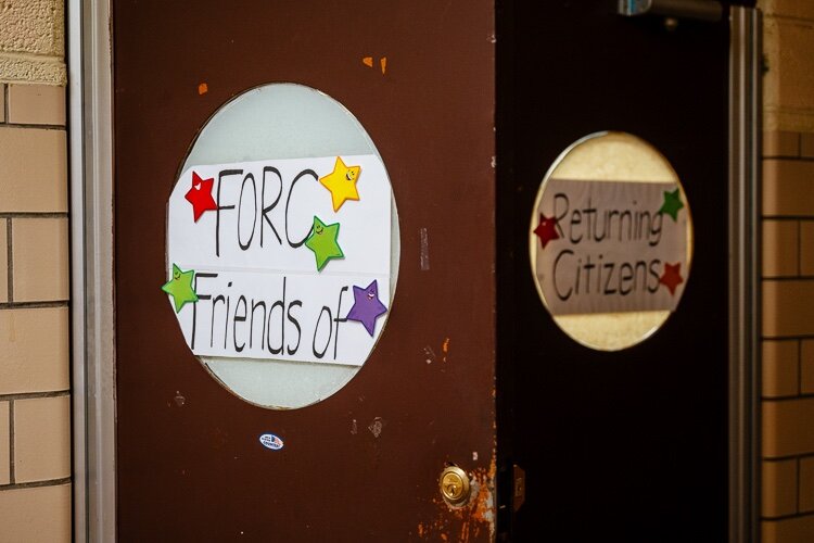 Signs welcome returning citizens to FORC
