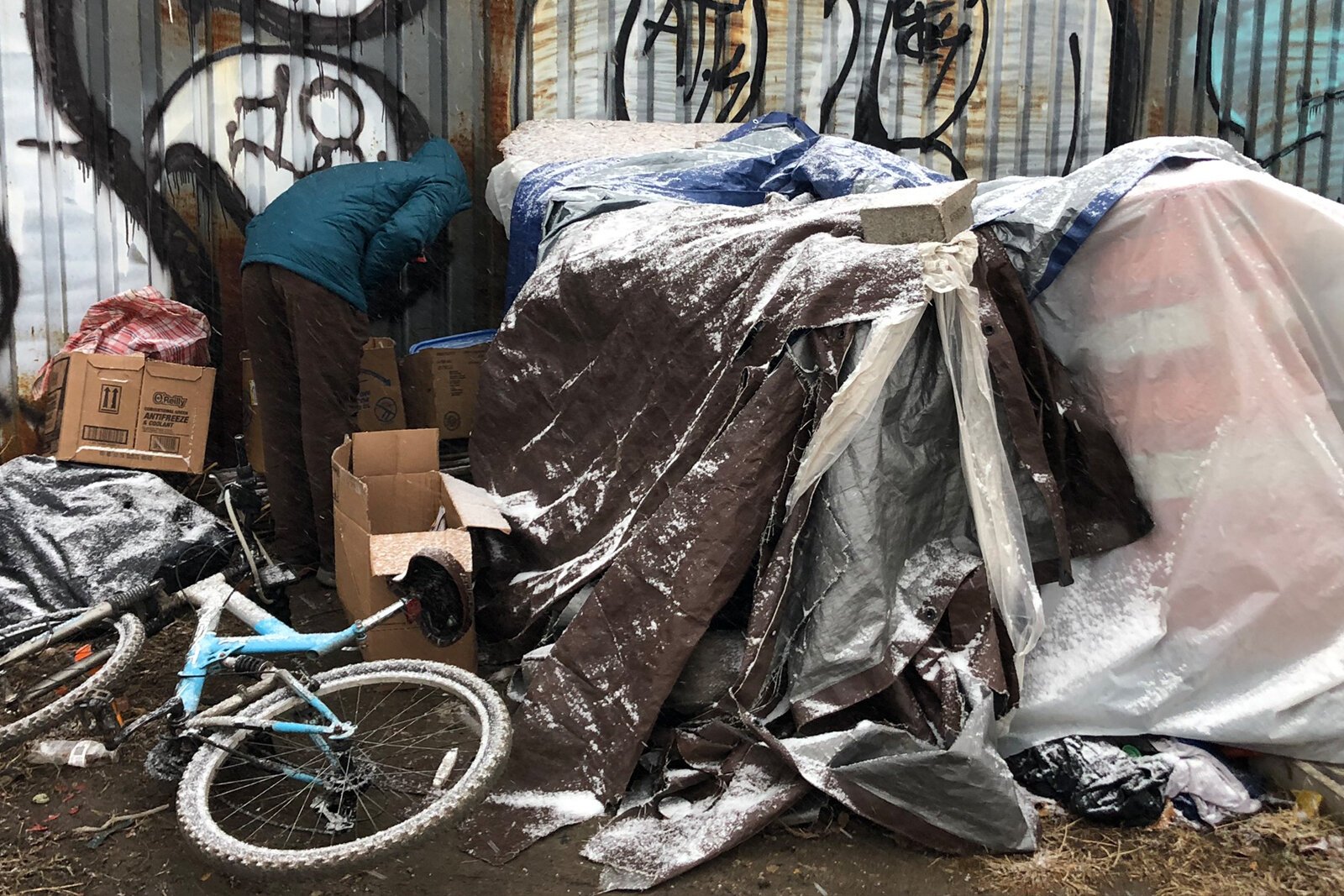 Stanley Stinson and his street team members seek out those far from the system, the “rough sleepers” who live under bridges, in alleyways, abandoned buildings, parks, and boulevards.