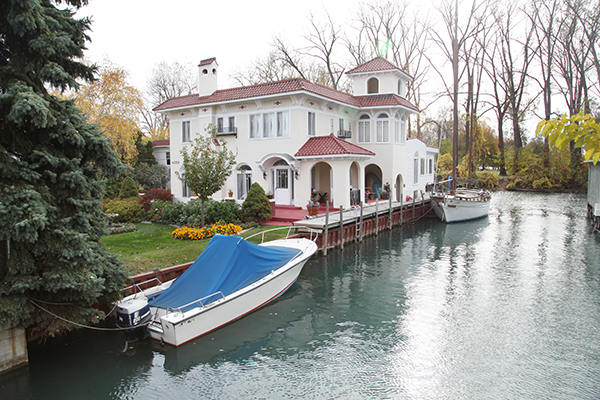 A Spanish colonial house on Harbor Island