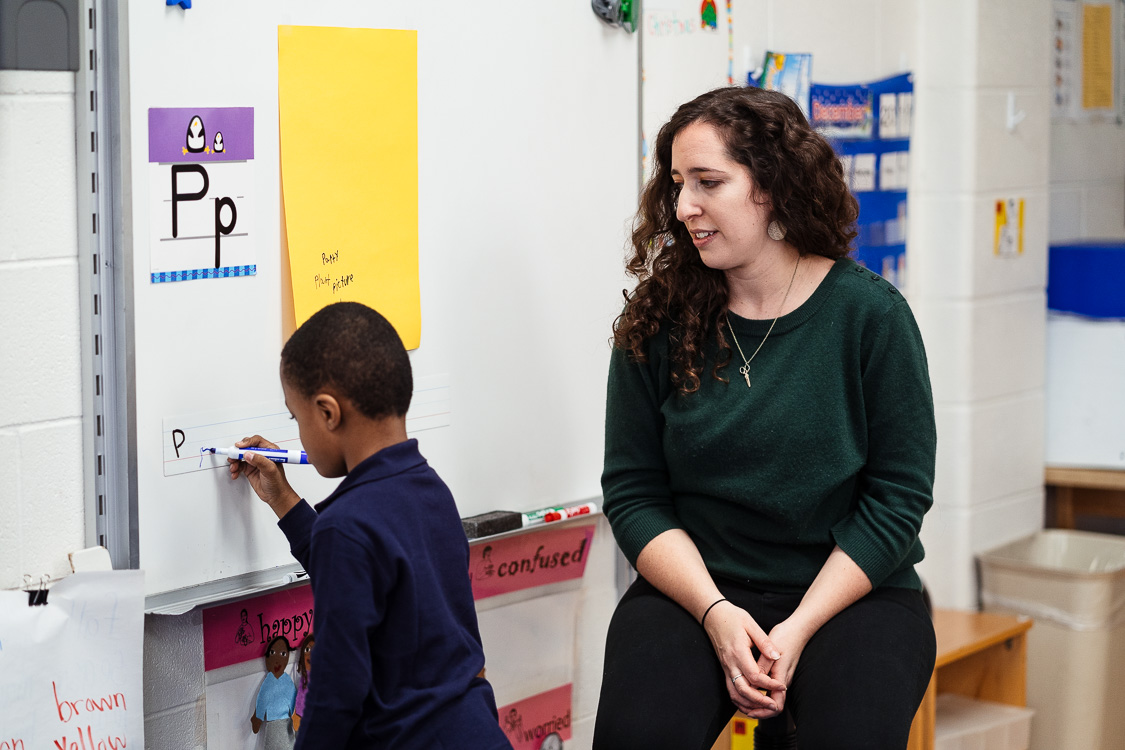 Nina Chaker during a handwriting lesson