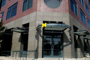 uofm02-300.jpg